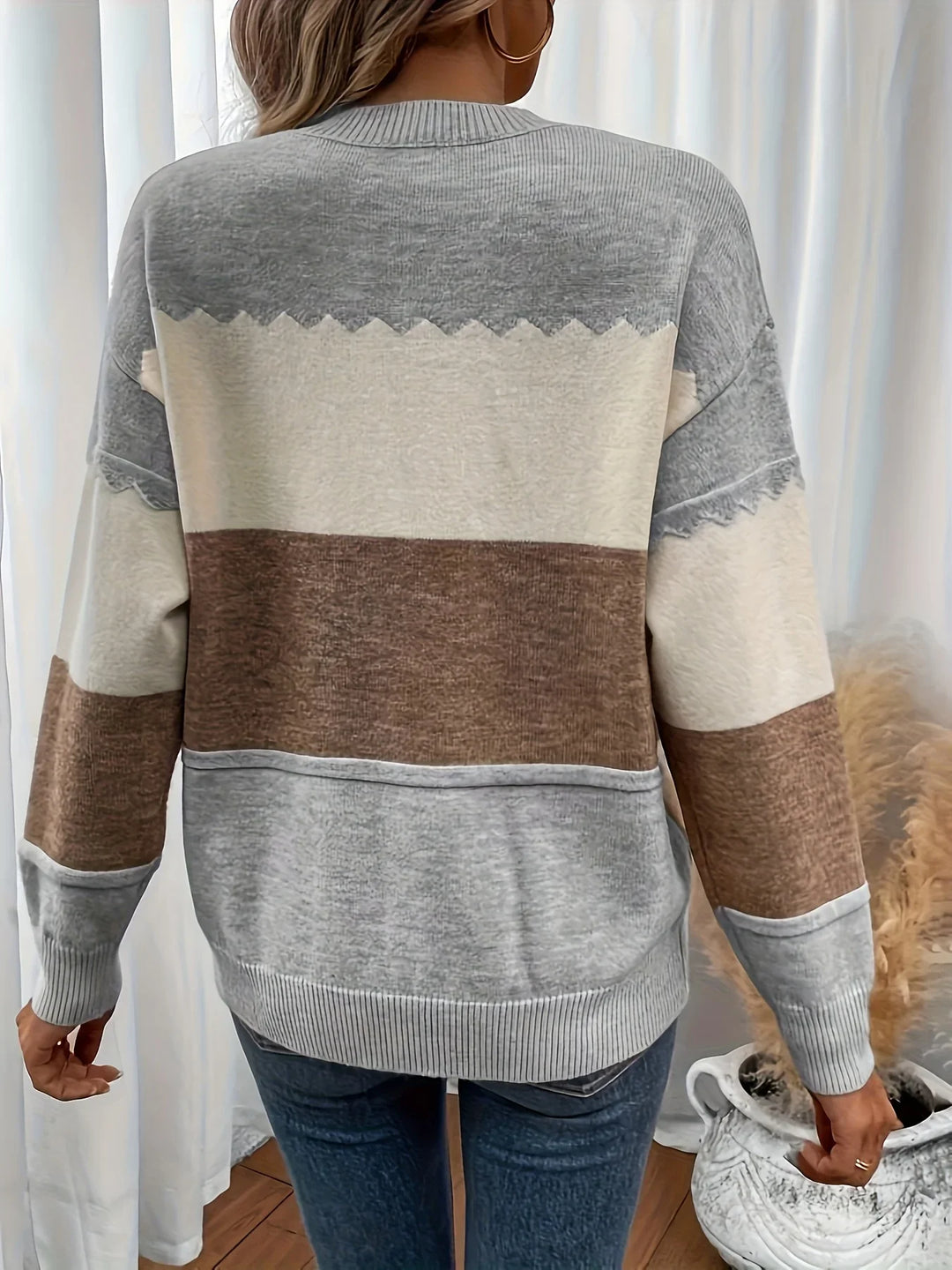 Dames trui | Beige colorblock sweater met ronde hals