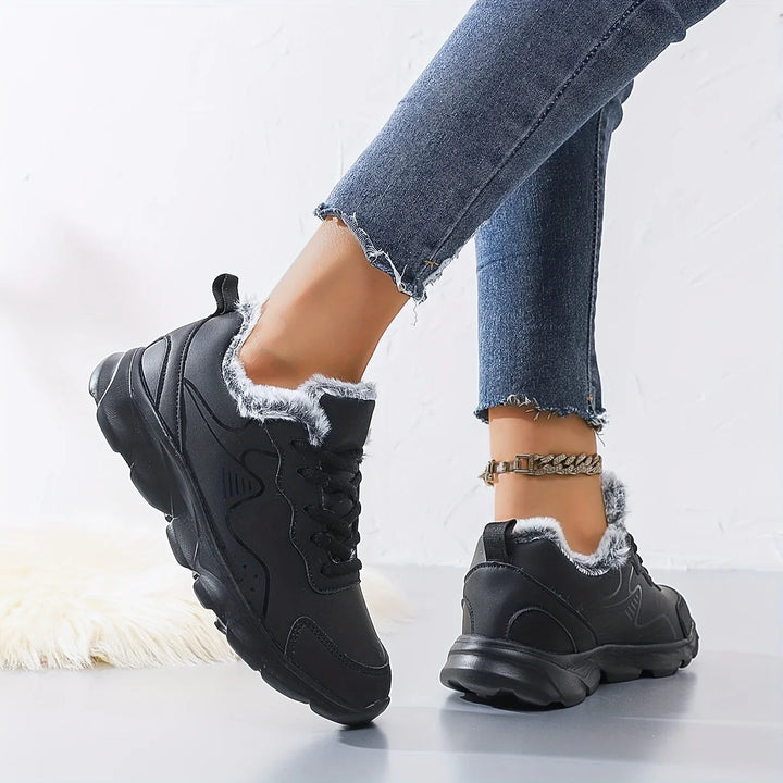 Dames sneakers zwart | Warme winter schoenen met bontvoering