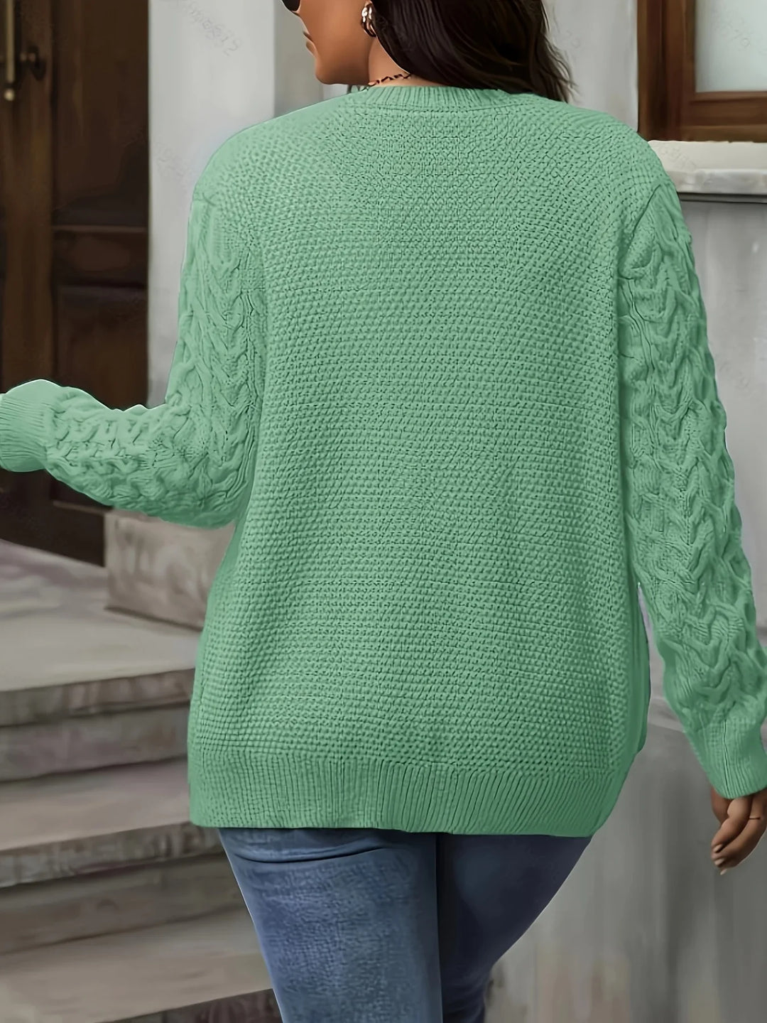 Dames vest | Kabelgebreide trui met knopen en zakken