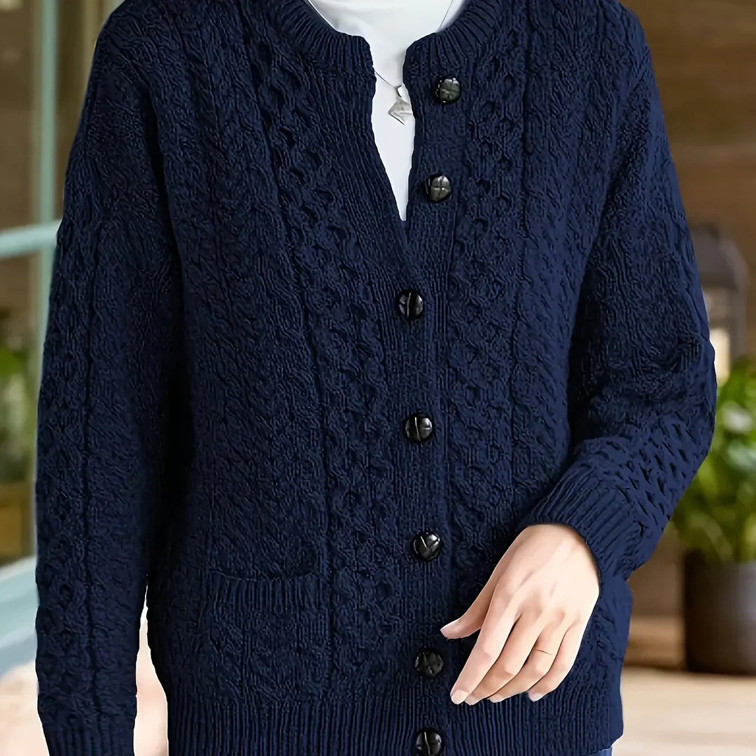Dames vest | Gebreide cardigan met kabelpatroon en knopen
