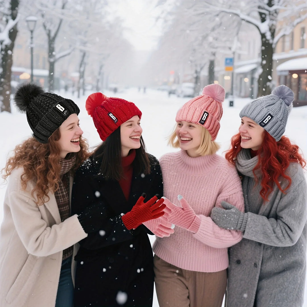 Winter accessoires dames | Gebreide muts met pompon, handschoenen, nekwarmer en oorwarmers set