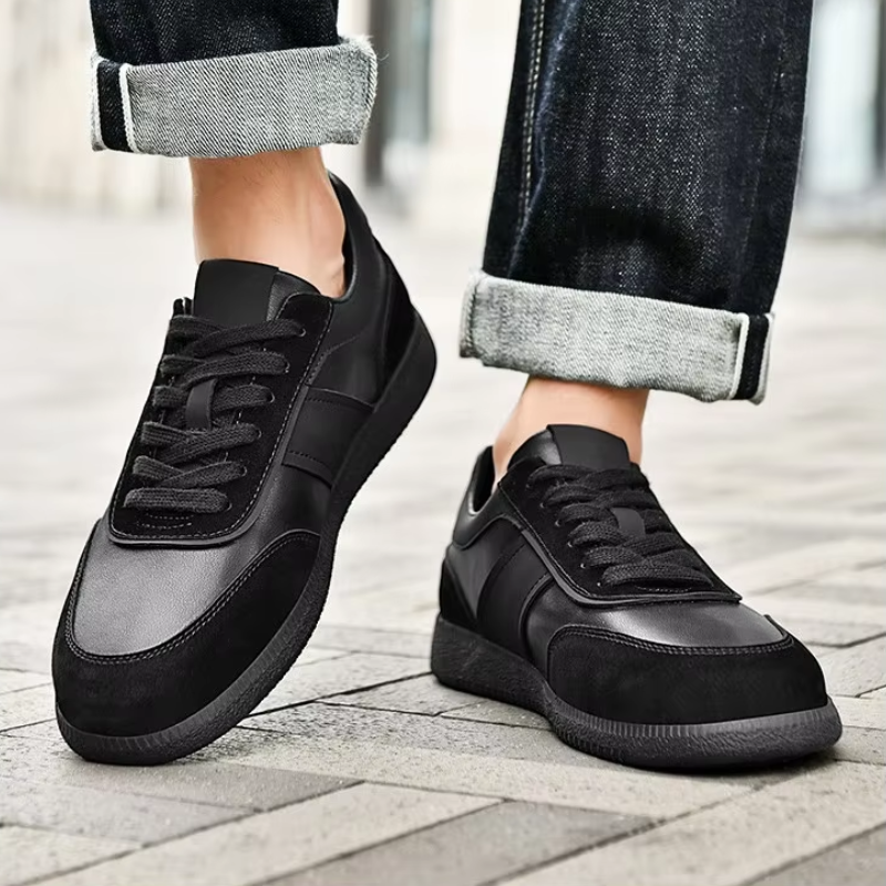 CanvasCore | Lichtgewicht sneakers met suède details