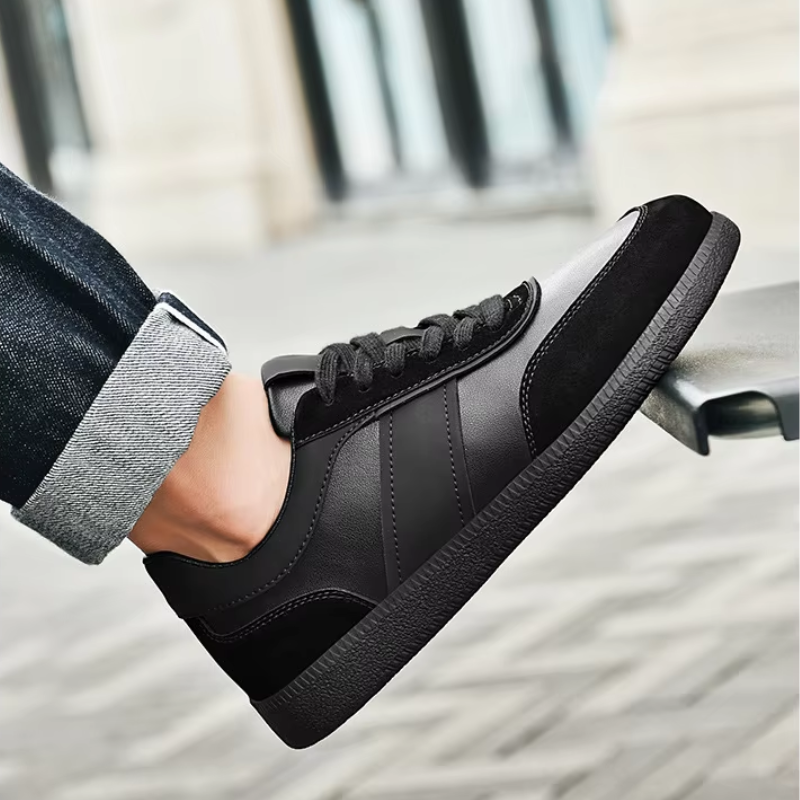 CanvasCore | Lichtgewicht sneakers met suède details