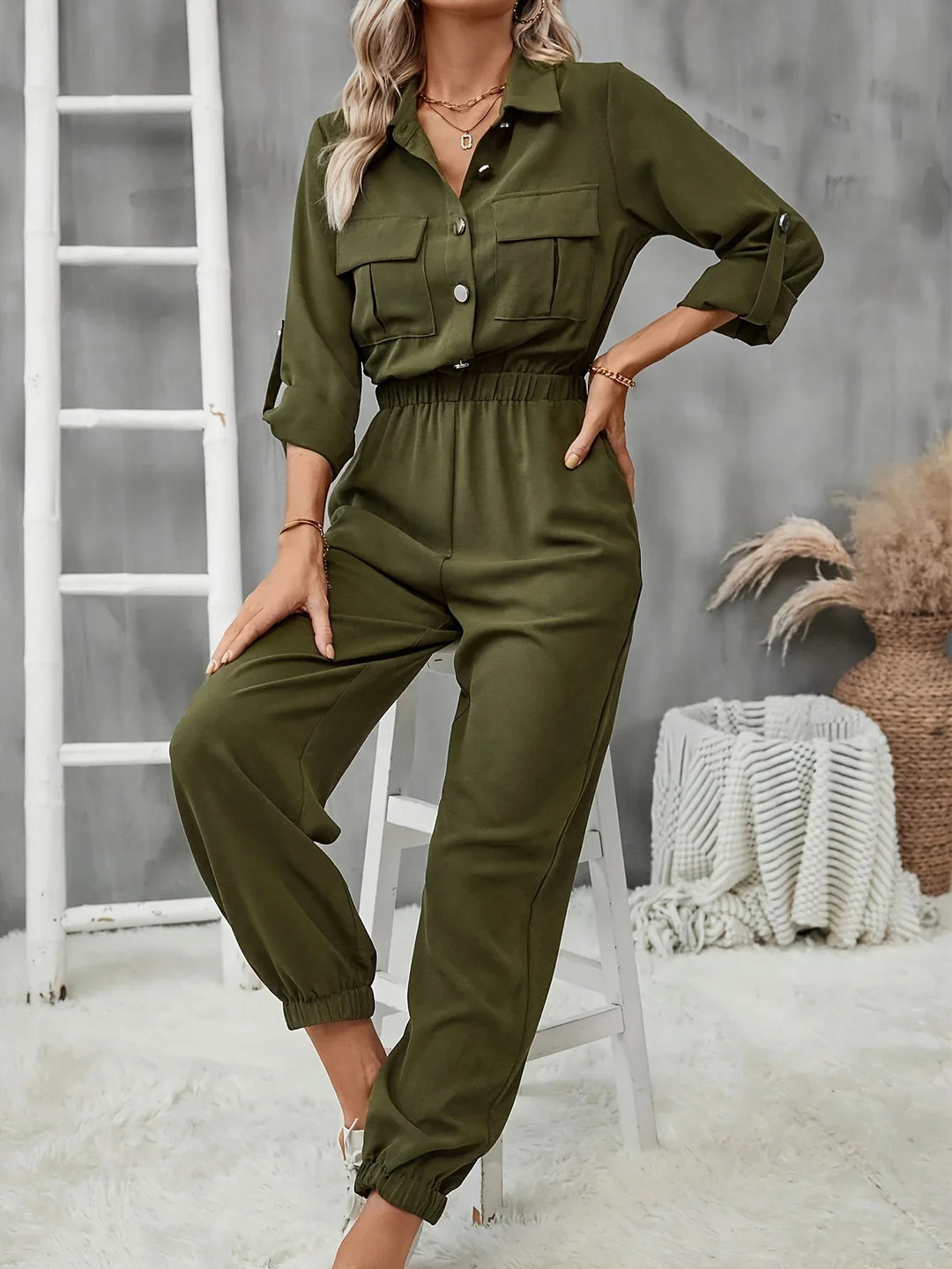 Dames jumpsuit | Olijfgroen broekpak met borstzakken en elastische taille