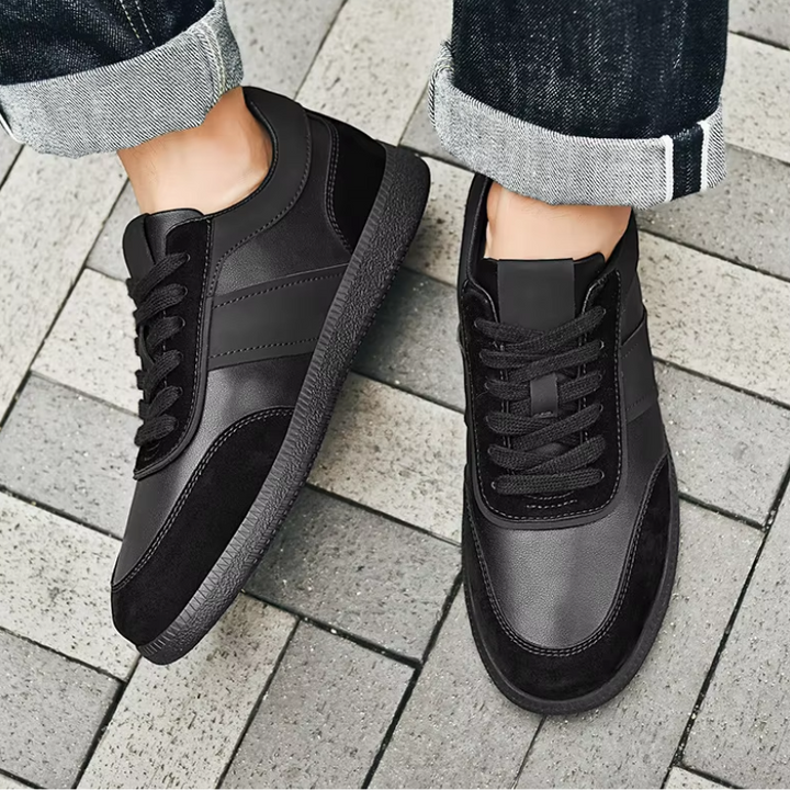 CanvasCore | Lichtgewicht sneakers met suède details