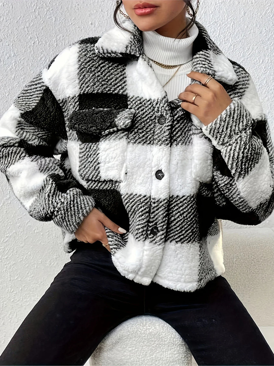 Dames teddy jas | Zwart wit ruitprint tussenjas met knopen