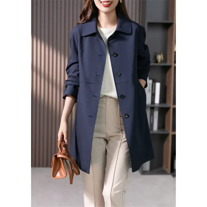Dames trenchcoat | Zwarte jas met klassieke kraag en knopen