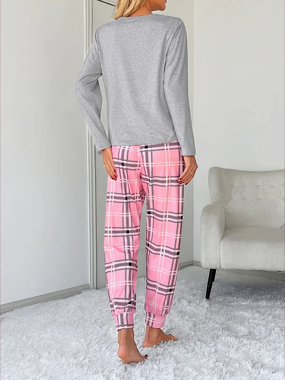 Dames pyjama set | Roze geruite broek met grijs shirt