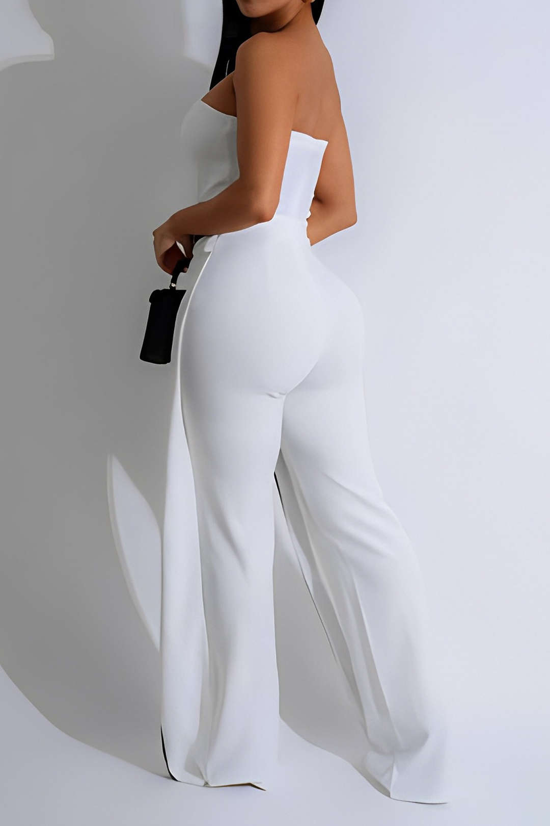 Elegante mouwloze jumpsuit met hoge taille en flatterende pasvorm