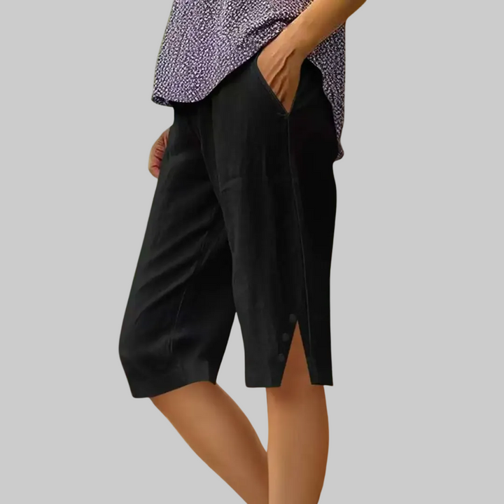 Bermuda dames | Luchtige korte broek met knoopdetails