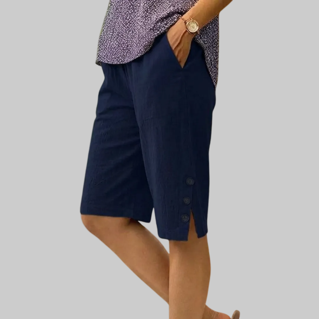 Bermuda dames | Luchtige korte broek met knoopdetails