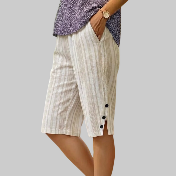 Bermuda dames | Luchtige korte broek met knoopdetails