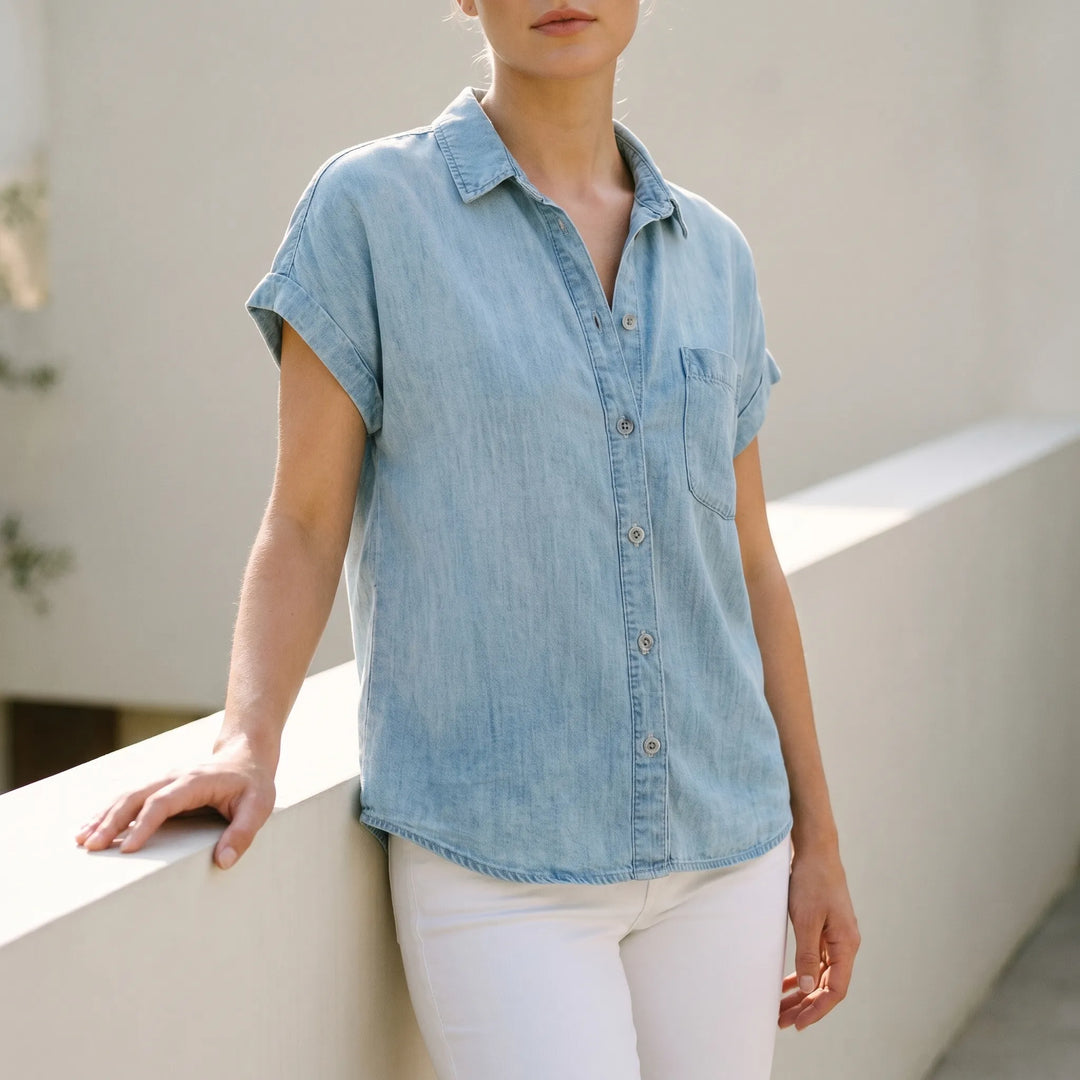 Blouse dames | Denim blouse met korte mouw en borstzak