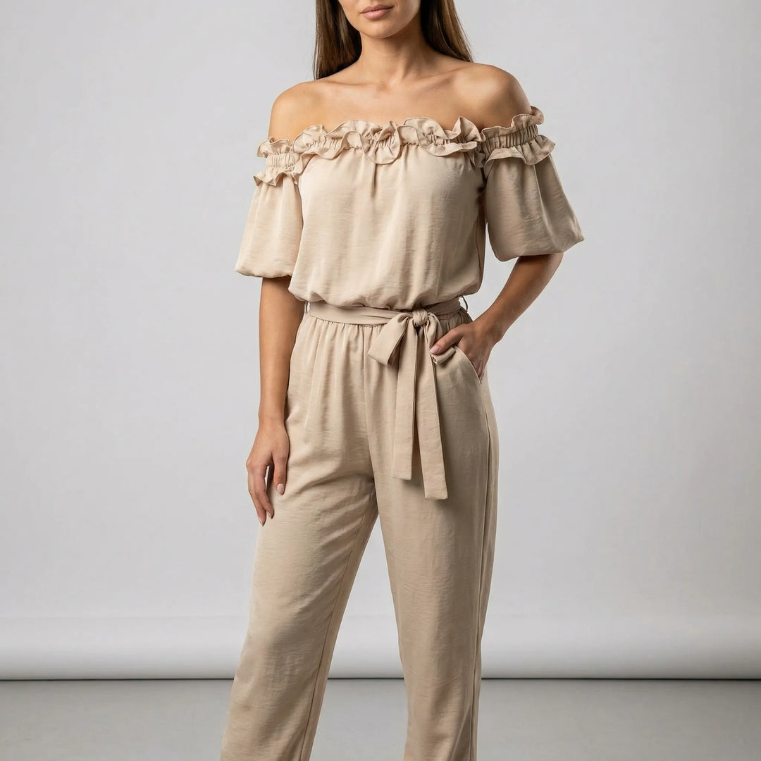 Dames jumpsuit met korte mouwen | off-shoulder hals en strikceintuur