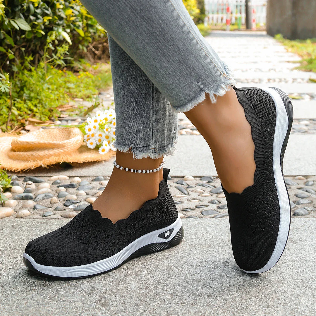 Damesschoenen | Slip-on sneakers van ademend mesh