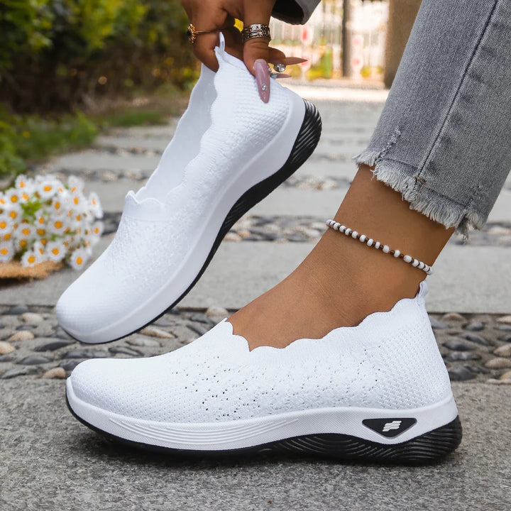 Damesschoenen | Slip-on sneakers van ademend mesh