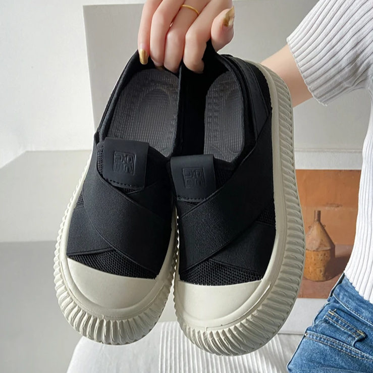 Instappers dames | Zwart sportief model met platformzool