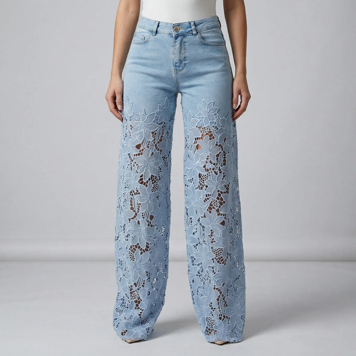 Jeans met wijde pijpen en verfijnd bloemenpatroon