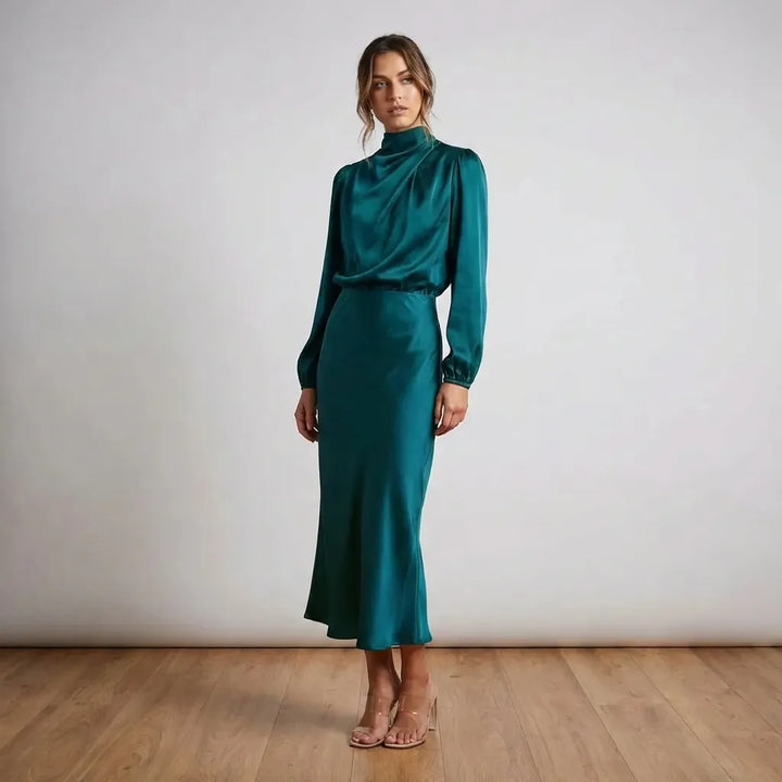 Lange Avondjurk Met Col -  Lumerelle