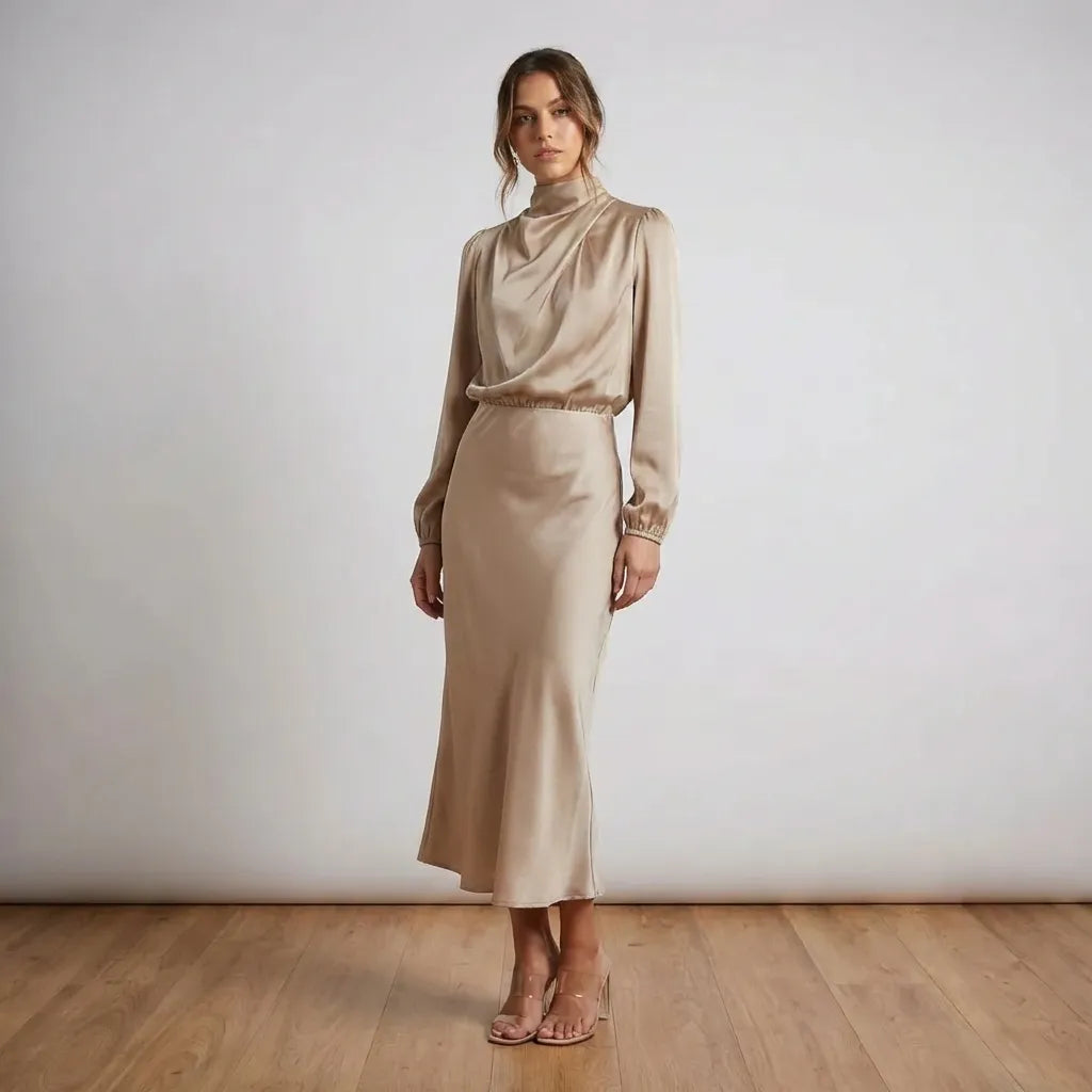 Lange Avondjurk Met Col -  Lumerelle