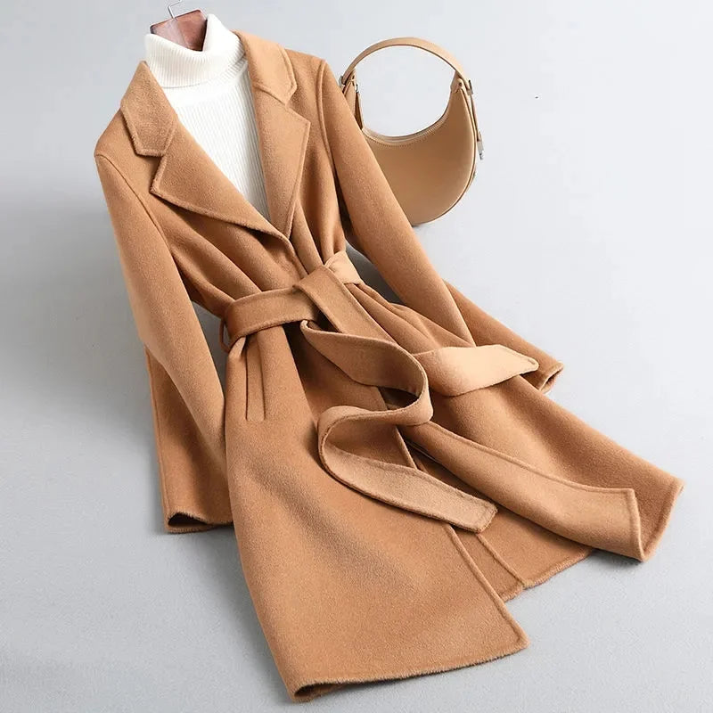 Lange jas dames | Elegante mantel met ceintuur en reverskraag