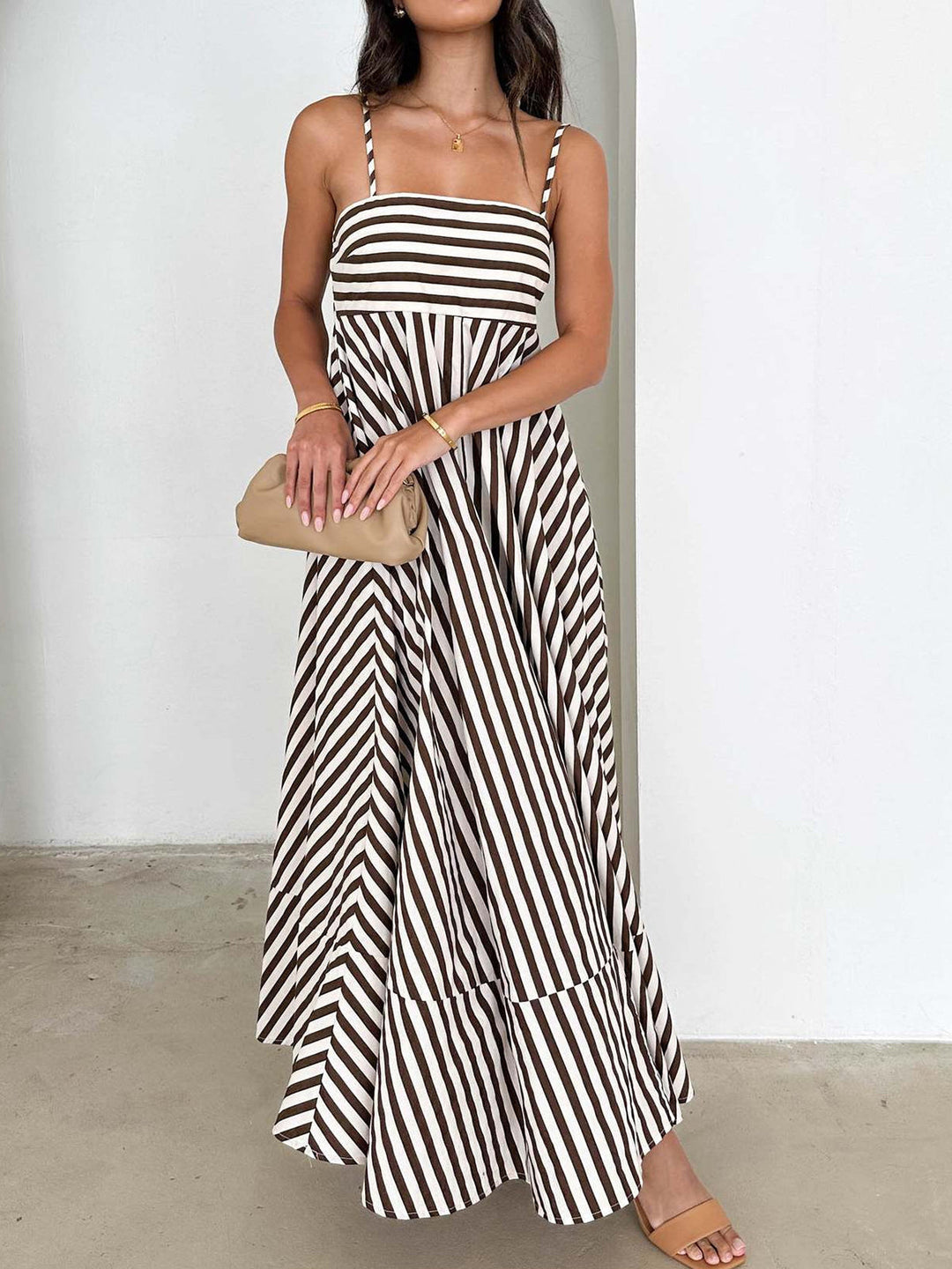 Maxi jurk dames | Gestreepte zomerjurk met bandjes en plissé rok