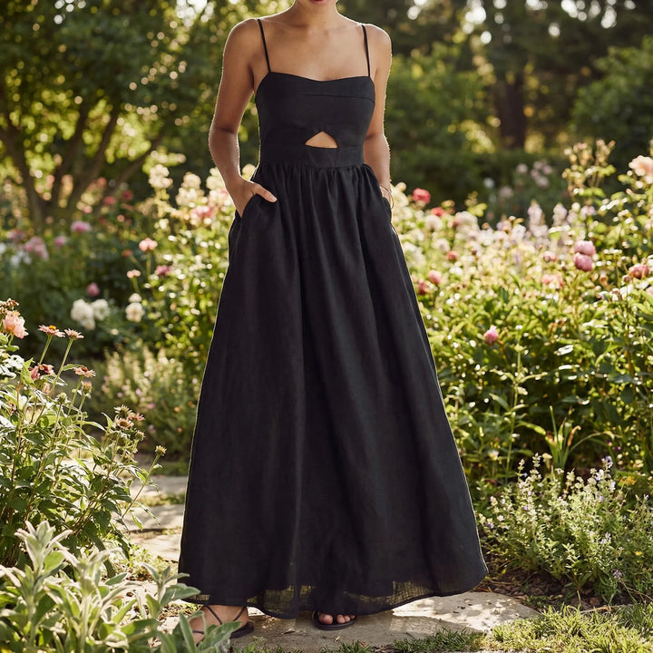 Maxi jurk dames | Zwarte zomerjurk met bandjes en cut-out