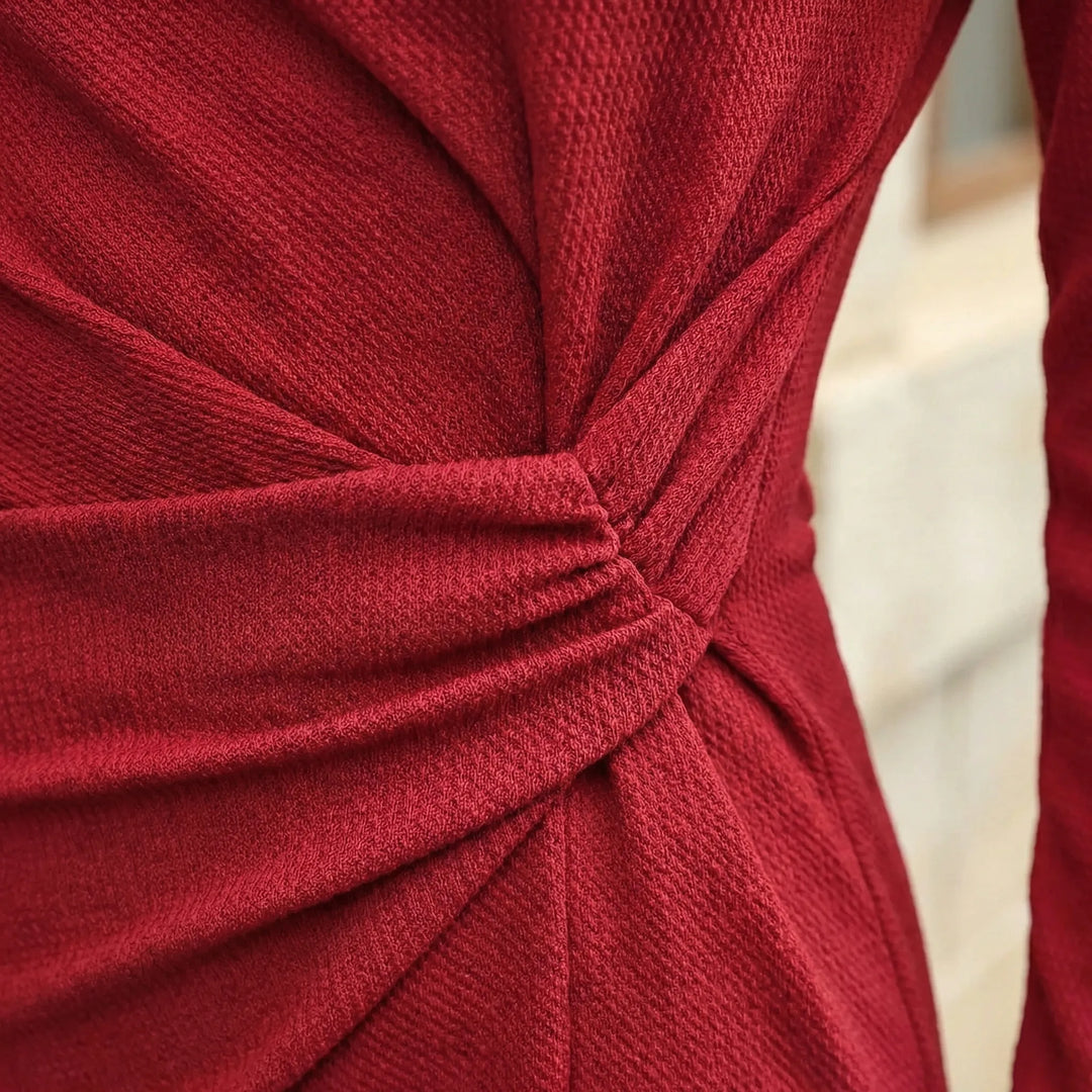 Midi jurk dames | Aansluitende jurk met lange mouwen, tailleplooien en split