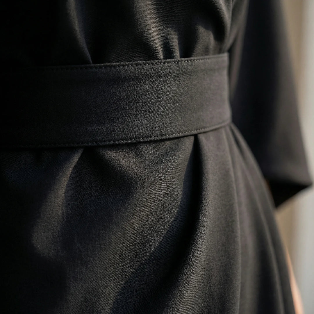 Midi jurk dames | Elegante jurk met lantaarnmouwen en ceintuur
