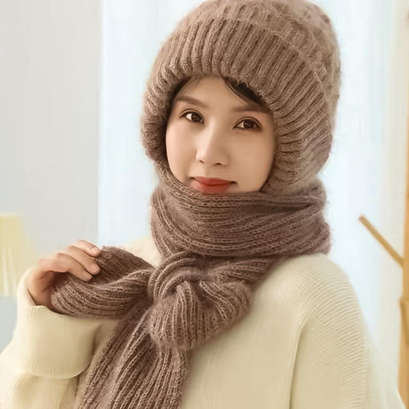 Muts met sjaal | Gebreid model met kabelpatroon