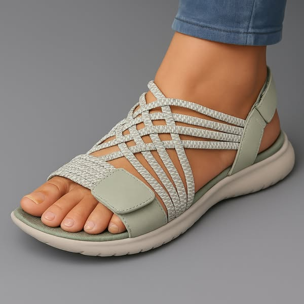 Open sandalen met gevlochten bandjes