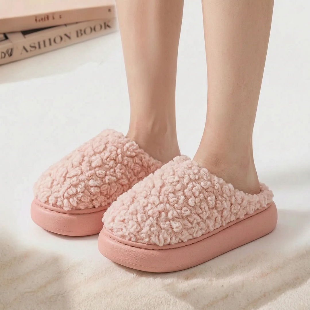 Pantoffels dames | Warme zachte instappers met dikke zool