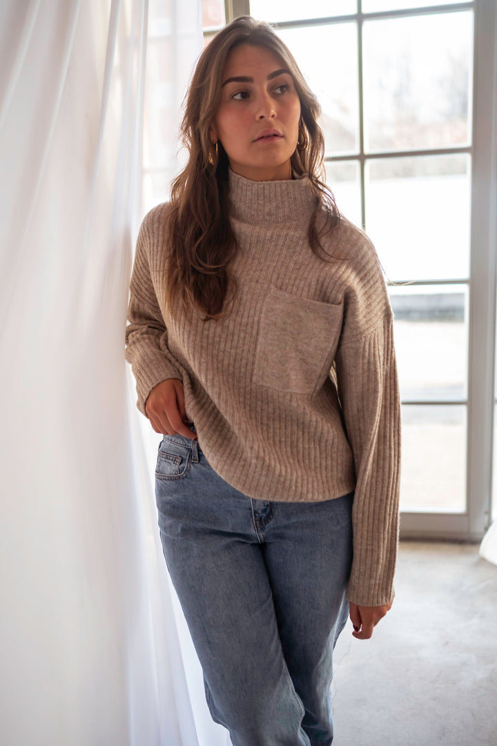 Dames trui | Beige pullover in zachte gebreide stof