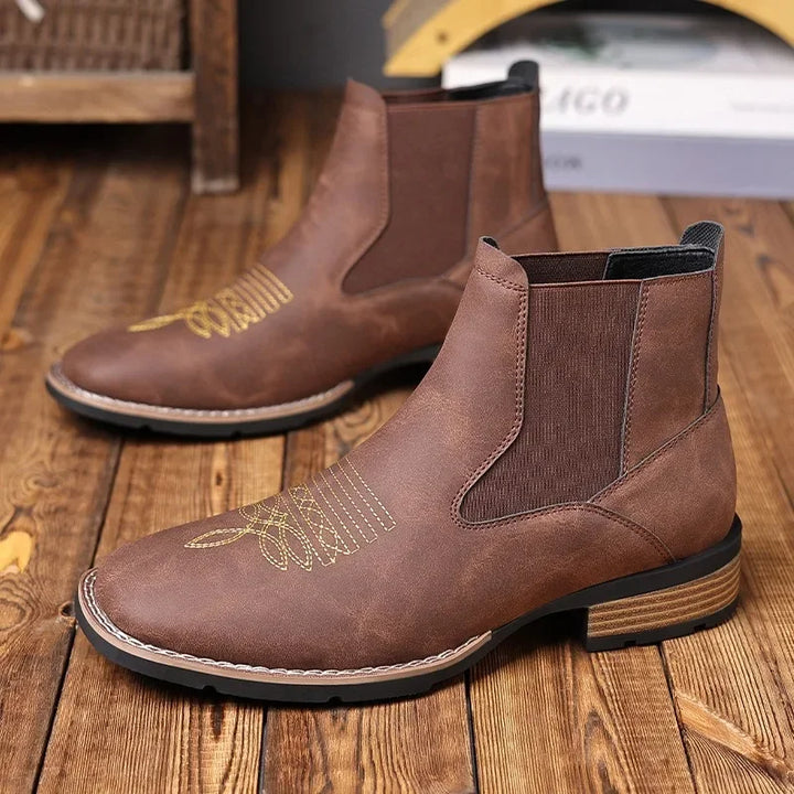 HeritageCobbler | Leren chelseaboots met borduursel