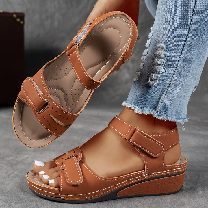 Sandalen dames | Comfortabele sandaal met klittenbandsluiting