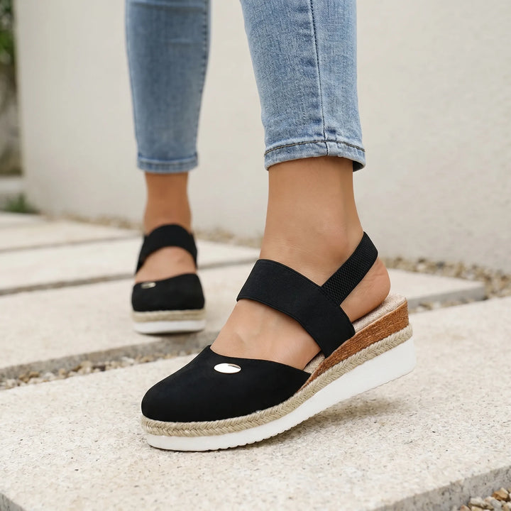 Sandalen dames | Comfortabele sleehak met gesloten neus
