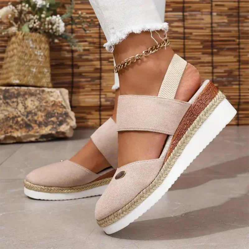Sandalen dames | Comfortabele sleehak met gesloten neus