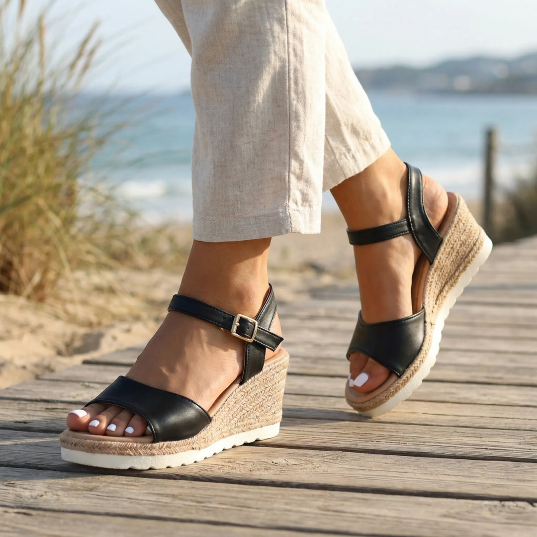 Sandalen dames | Sleehak sandalen met verstelbare band
