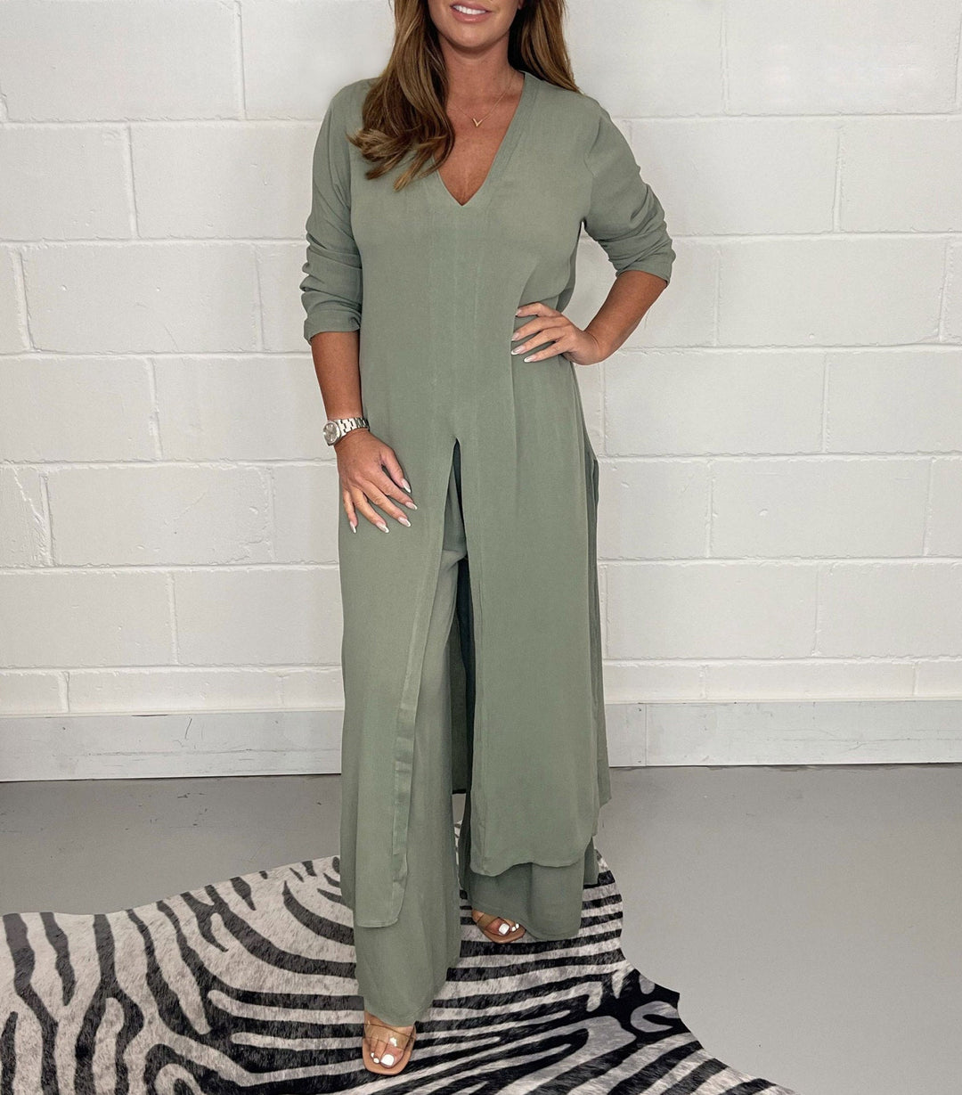 Set dames | Twee delige set met v hals en wijde broek