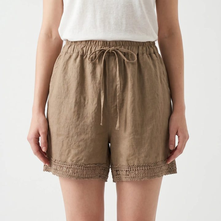 Short dames | Luchtige zomer short met kanten details