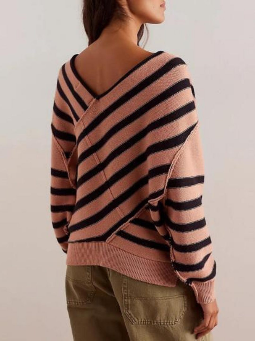 Trui dames | Oversized gebreid model met strepen en v-hals