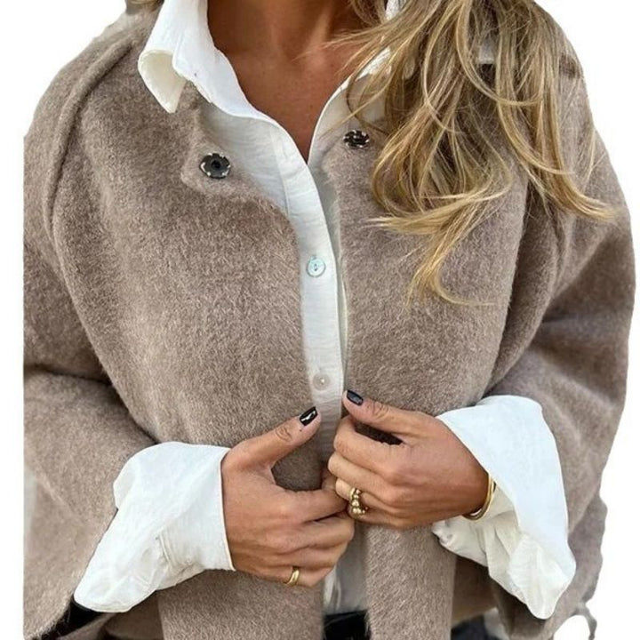 Tussenjas dames | Kort elegant model met knoopsluiting