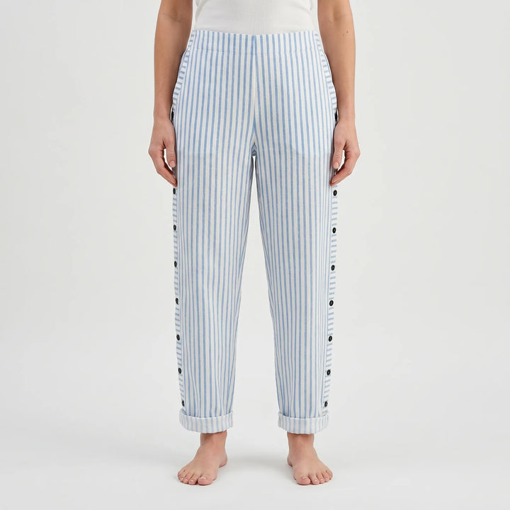 Zomerbroek dames | Gestreepte zomerbroek met knoopdetails