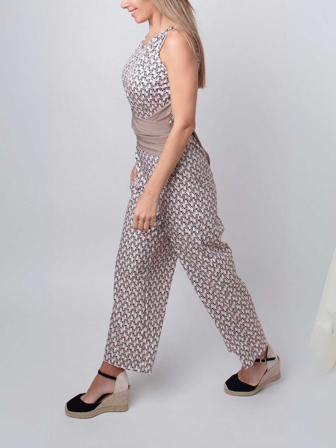 Mouwloze jumpsuit met ronde hals