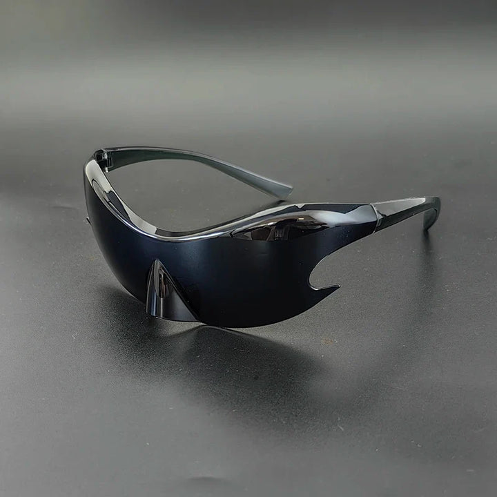 Zonnebril heren | Sport zonnebril met spiegelglas en wrap design