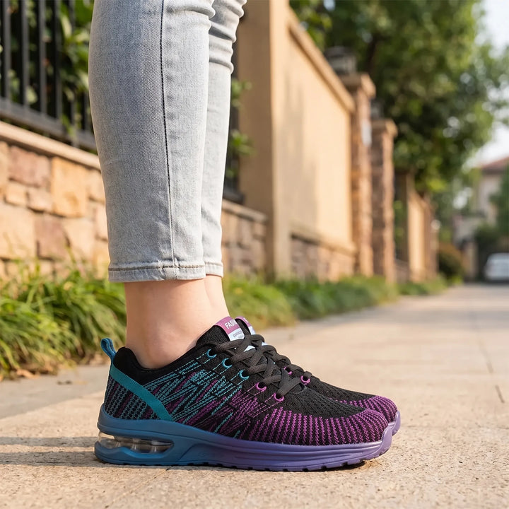 Zwarte sneakers dames | Sportief model met kleurrijke details