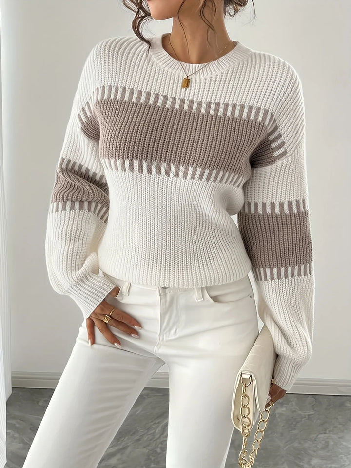 Dames trui | Gebreide sweater met strepen en ronde hals