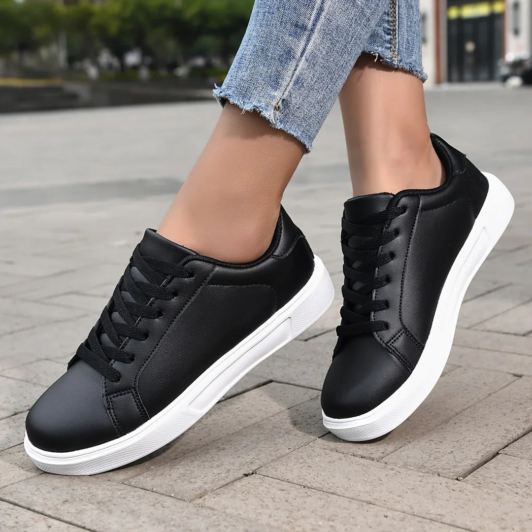 Dames sneakers zwart | Casual schoenen met witte zool