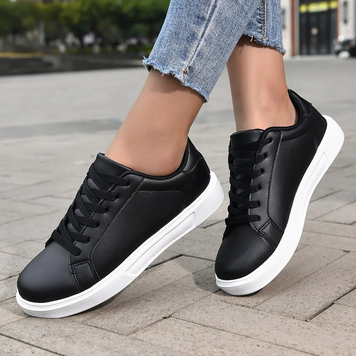 Dames sneakers zwart | Casual schoenen met witte zool