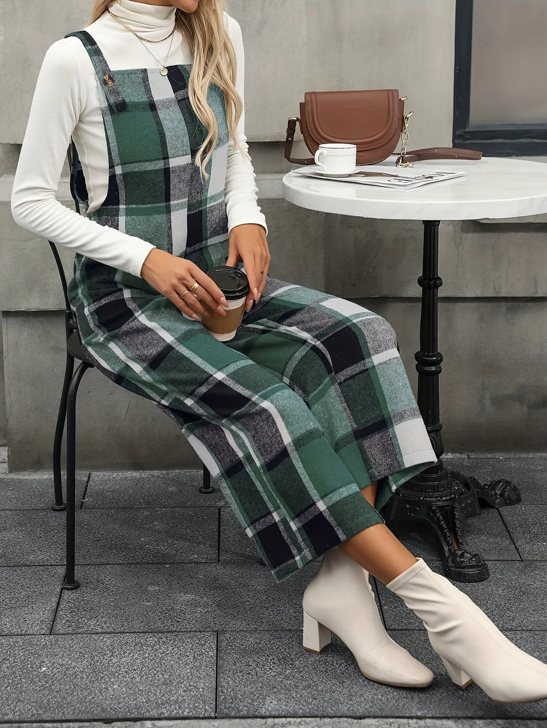 Dames jumpsuit | Ruit broekpak met square neck en wijde pijpen